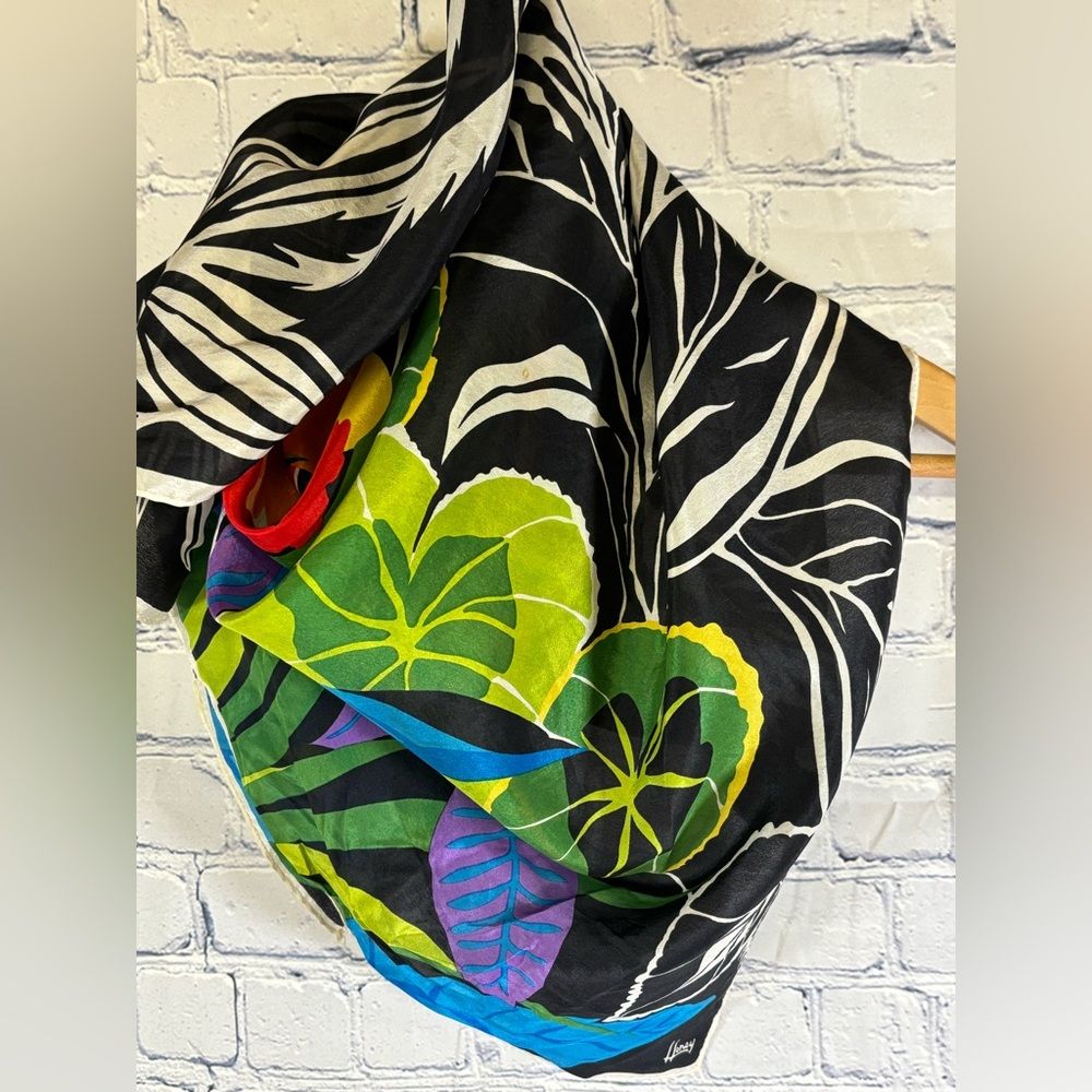 Vintage Honey Classic Black White Floral Tropical Resort Art To Wear Silk Scarf